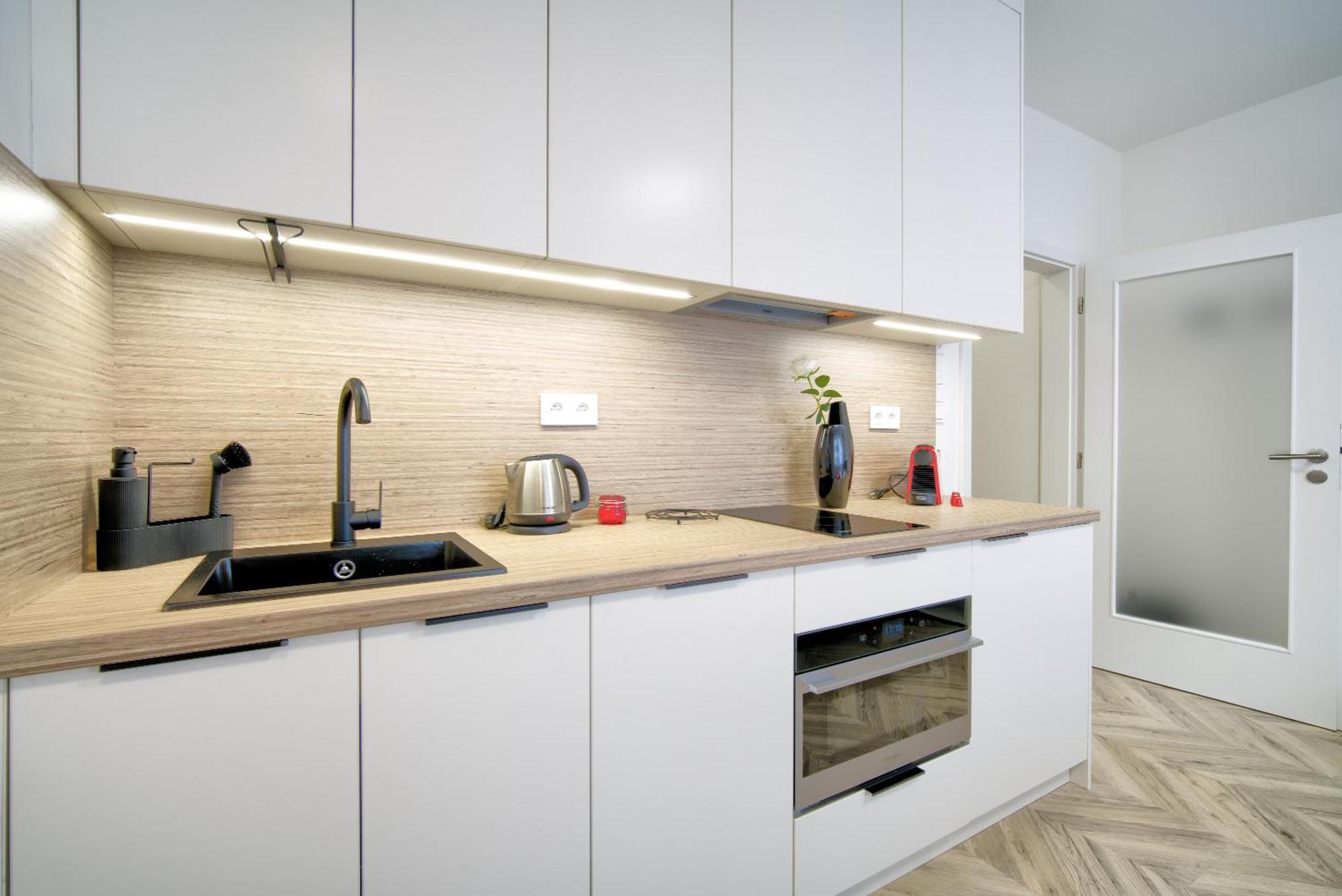 City Relax Apartments With Free Parking, 10 Mins Walk To City Centre Brno Esterno foto