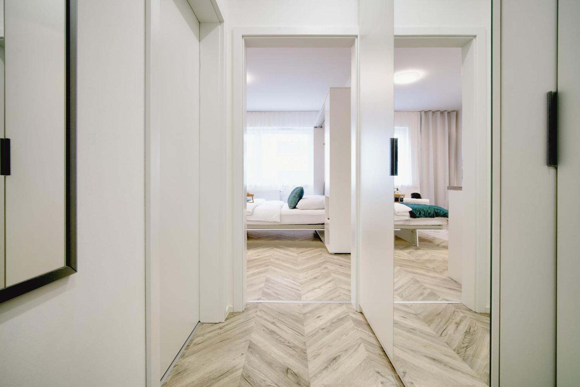 City Relax Apartments With Free Parking, 10 Mins Walk To City Centre Brno Esterno foto