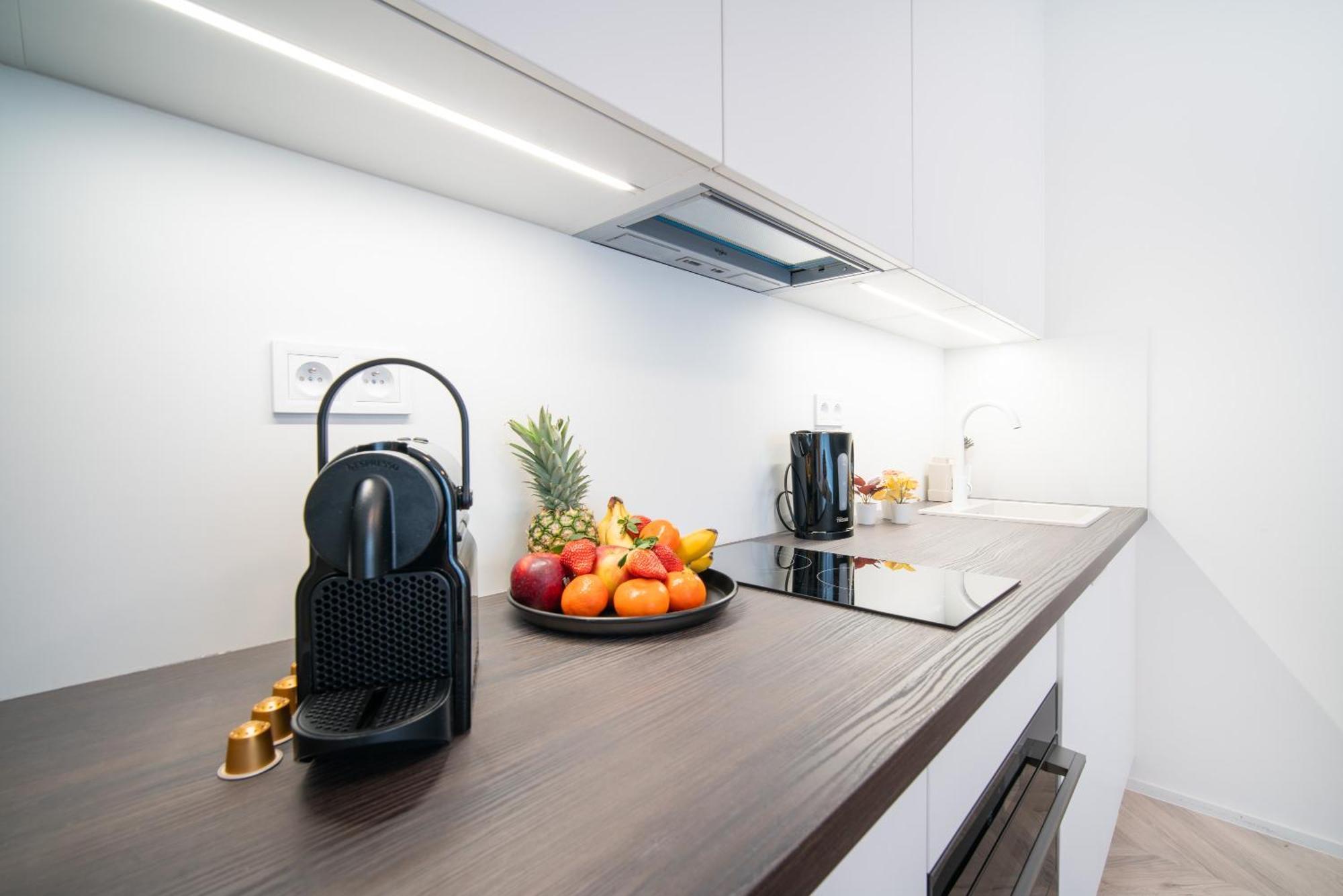 City Relax Apartments With Free Parking, 10 Mins Walk To City Centre Brno Esterno foto