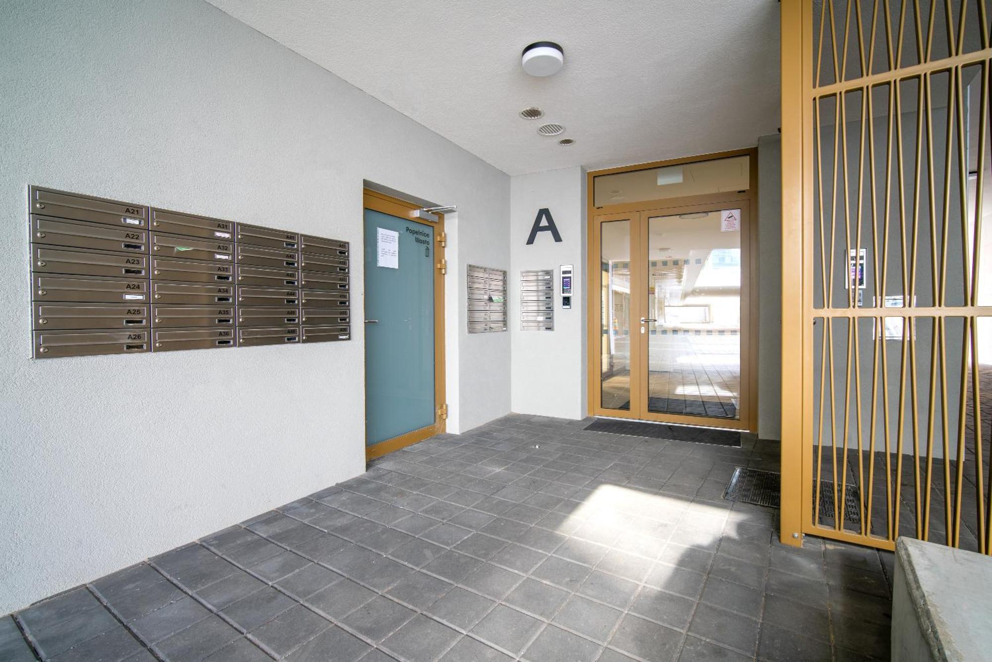 City Relax Apartments With Free Parking, 10 Mins Walk To City Centre Brno Esterno foto