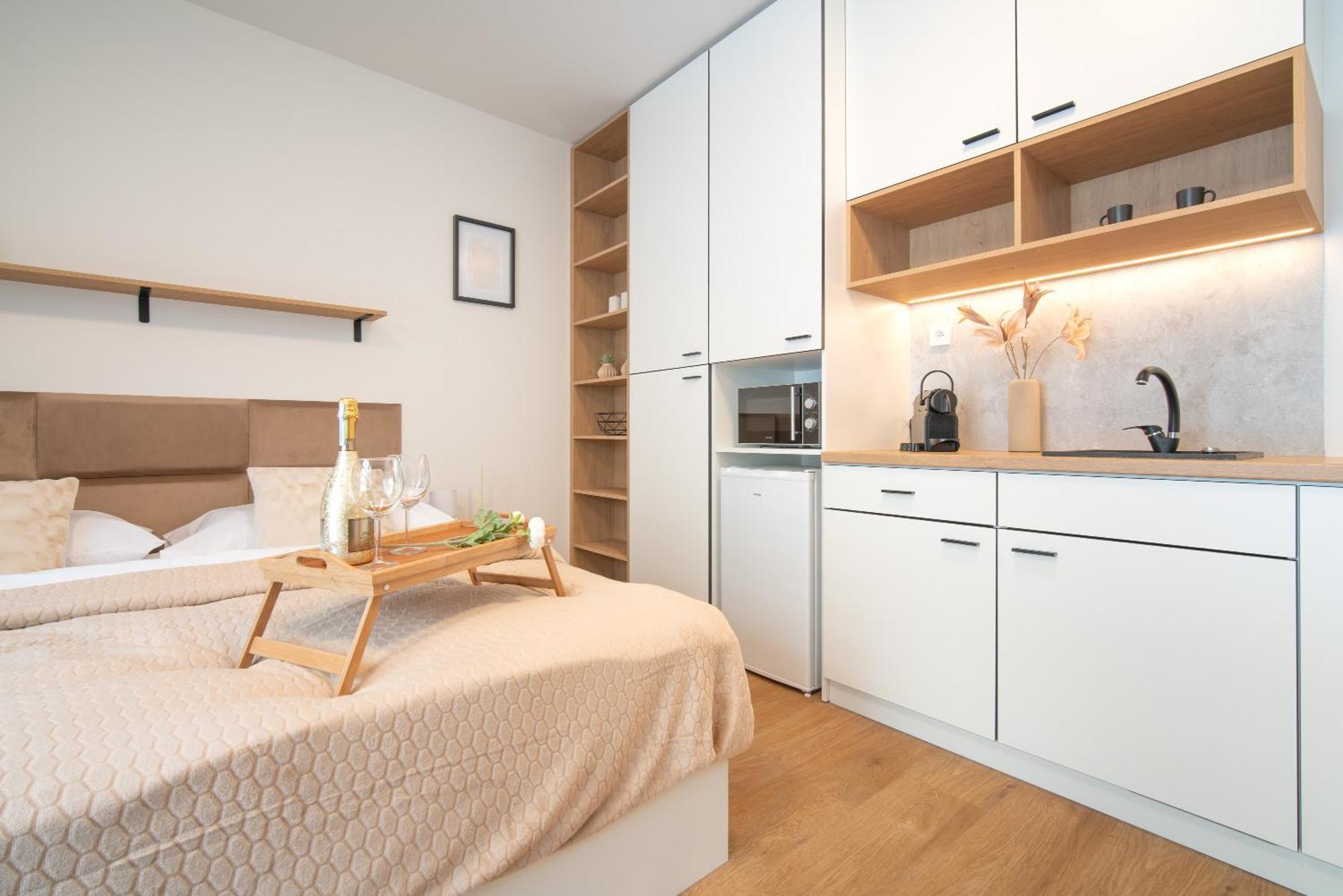 City Relax Apartments With Free Parking, 10 Mins Walk To City Centre Brno Esterno foto