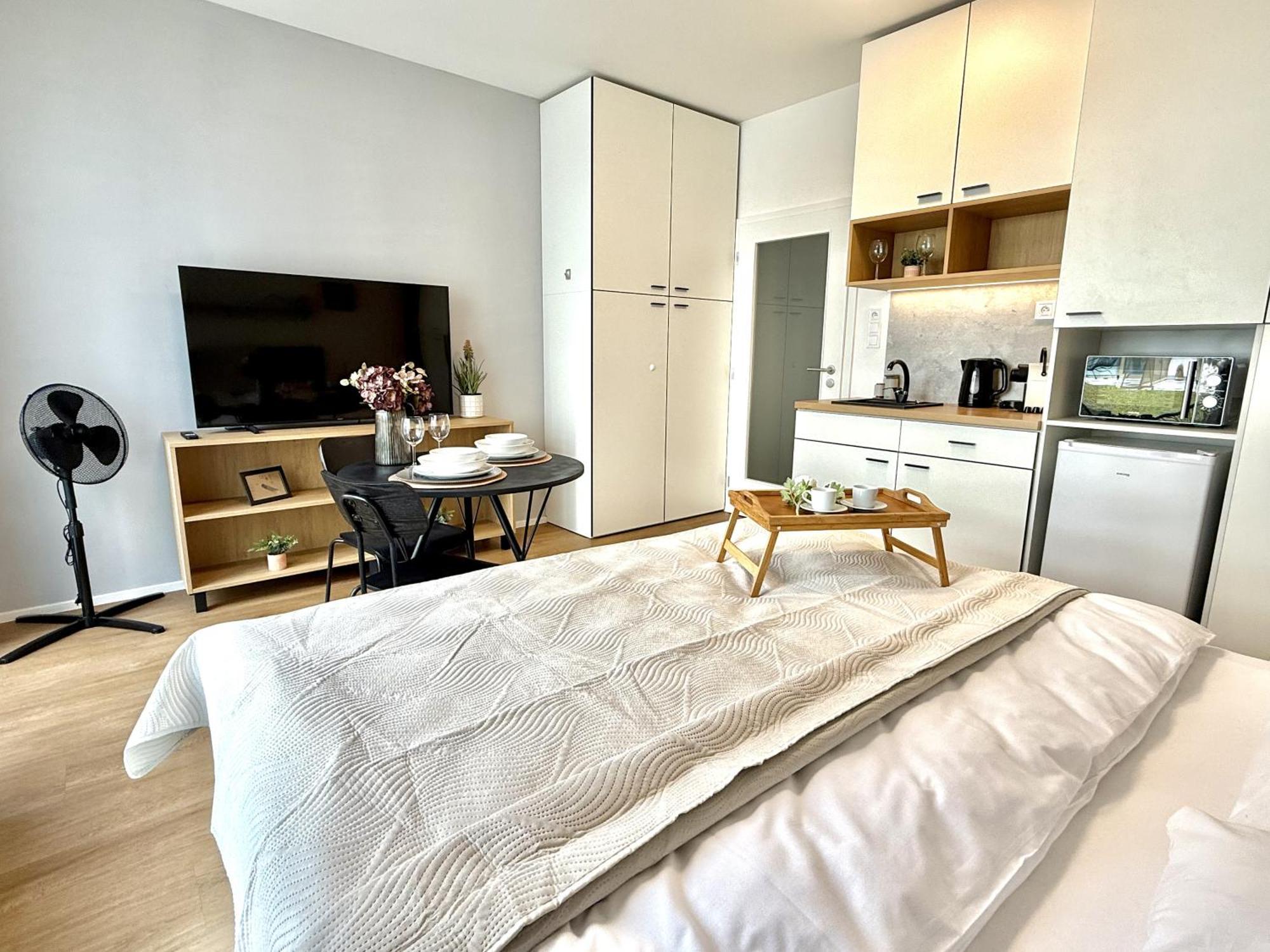 City Relax Apartments With Free Parking, 10 Mins Walk To City Centre Brno Esterno foto